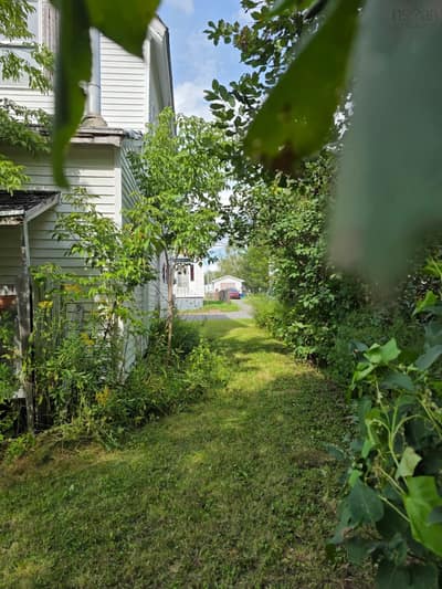 48 Ellis Street — photo 8